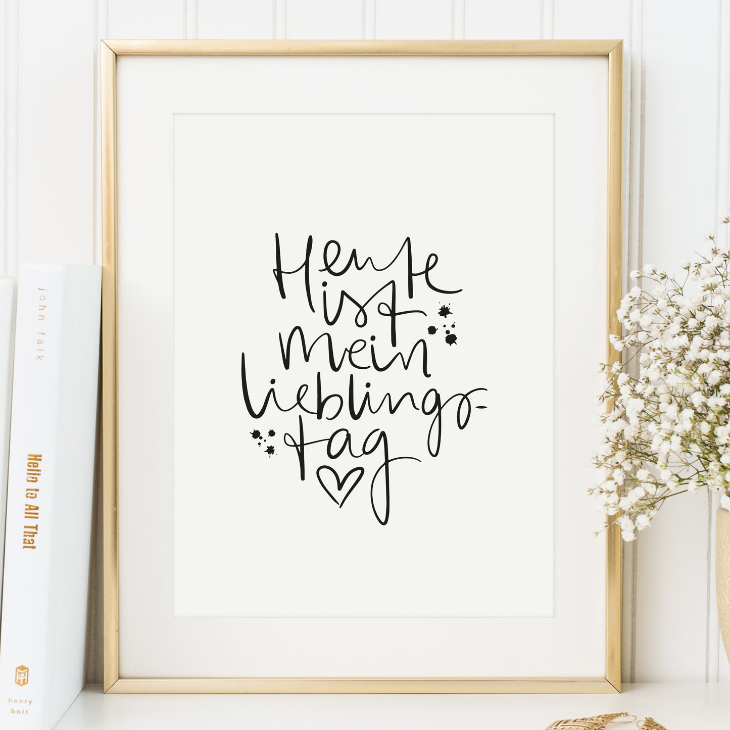 Das Sprüche Poster "Heute ist mein Lieblingstag" wird auf hochwertigem, 300 g/m² mattem Papier hergestellt.