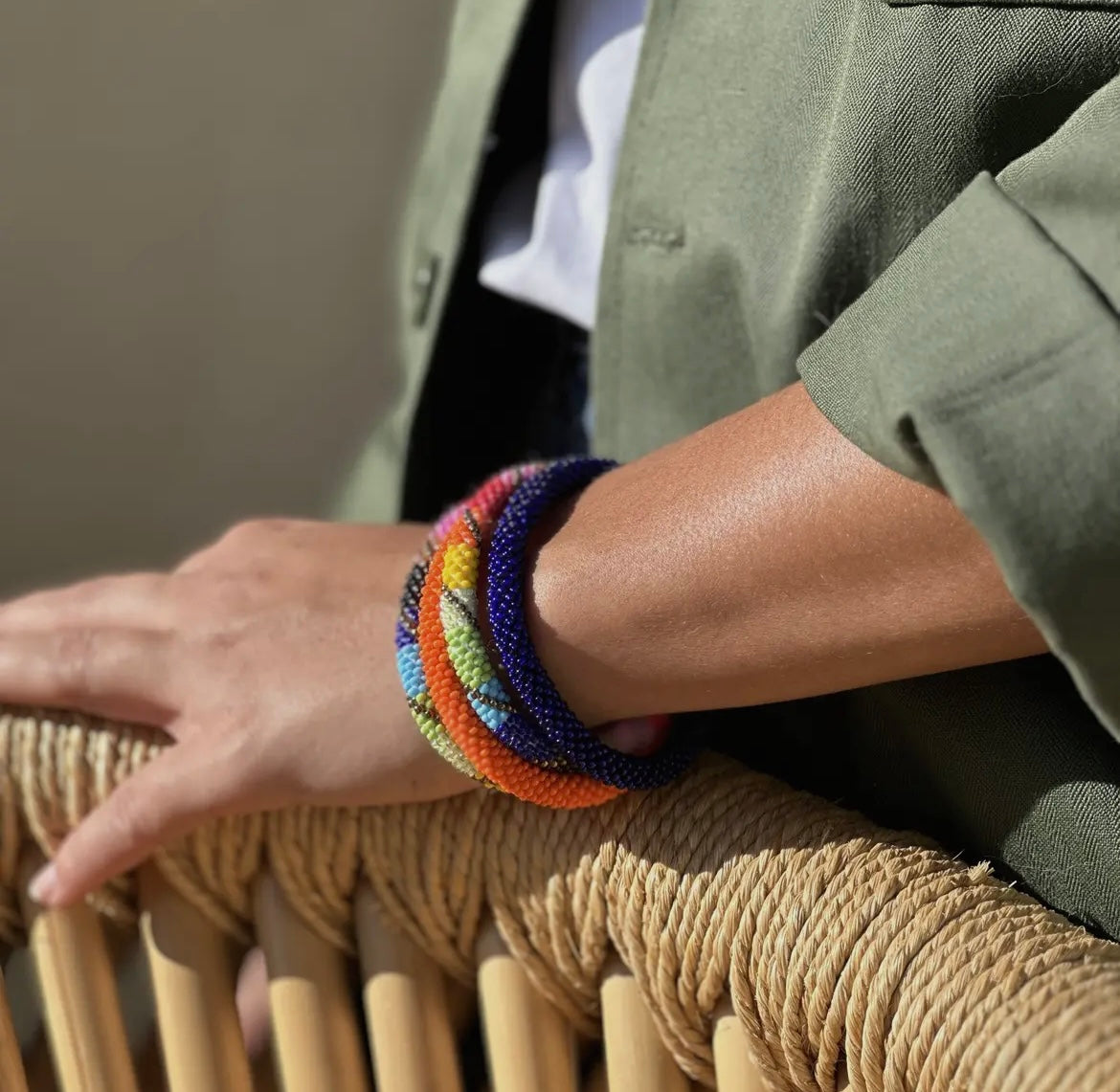Handgefertigtes Glasperlen Armband glänzend in Royalblau