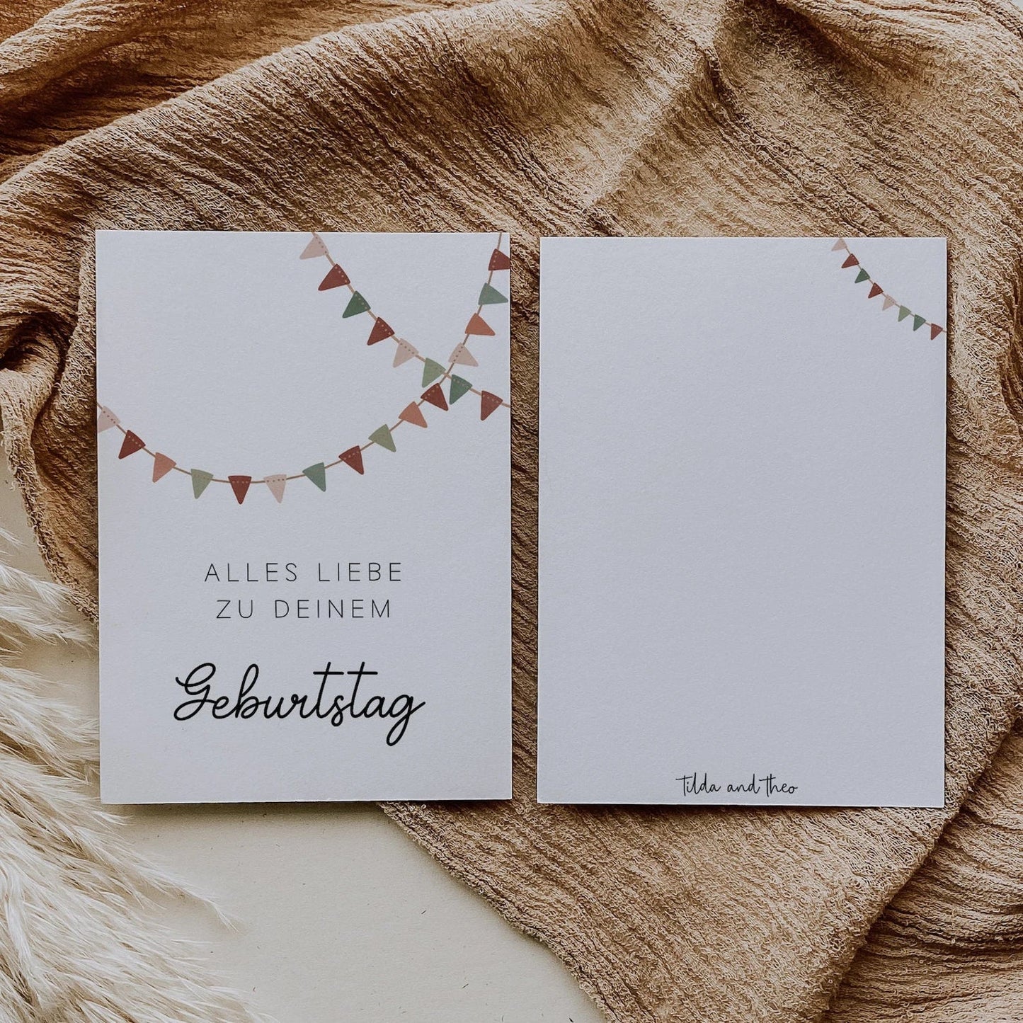 Geburtstags Karte mit Girlanden Illustration von Tilda & Theo im A6 Format. Auf hochwertiges Naturpapier gedruckt.