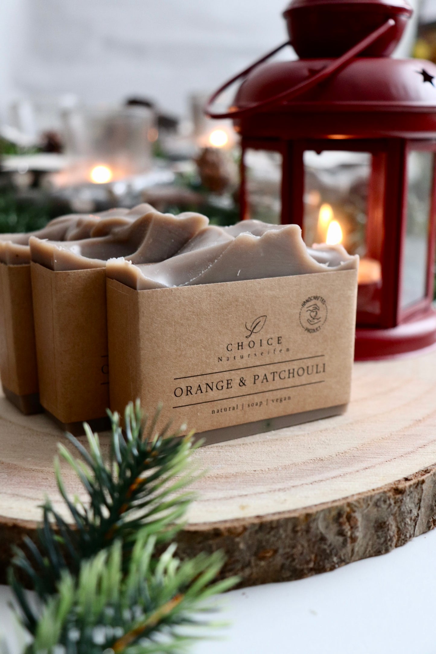 100% natürliche Seife "Orange & Patchouli" mit roter französischer Tonerde und exotischem Duft nach Orangen & Patschuli