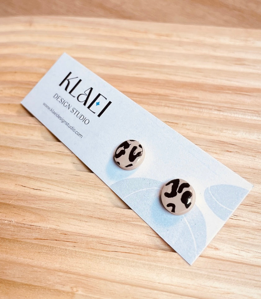 Ohrstecker Leo beige