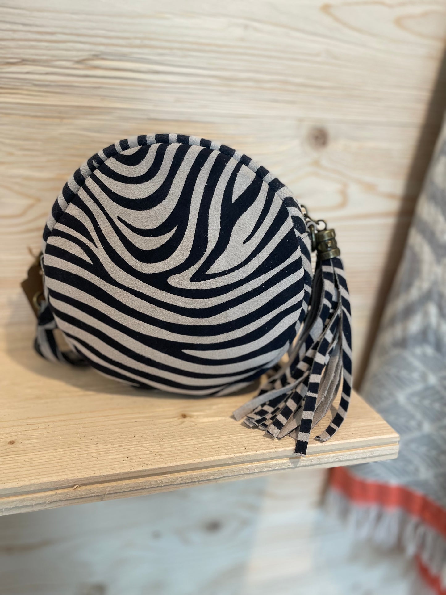 Italienische Echtledertasche Wildledertasche Zebra