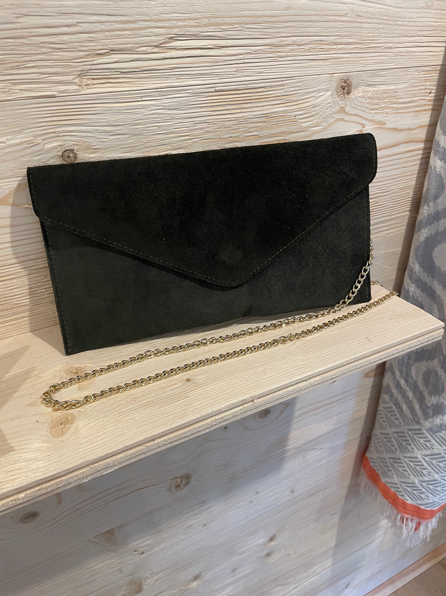 Italienische Echtledertasche Wildleder Clutch dunkel grün