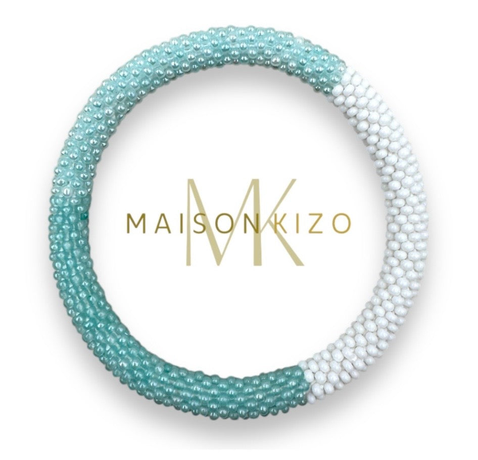 Handgefertigtes Gasperlen Armband aus Nepal mit Miyuki Perlen in mint und weiß