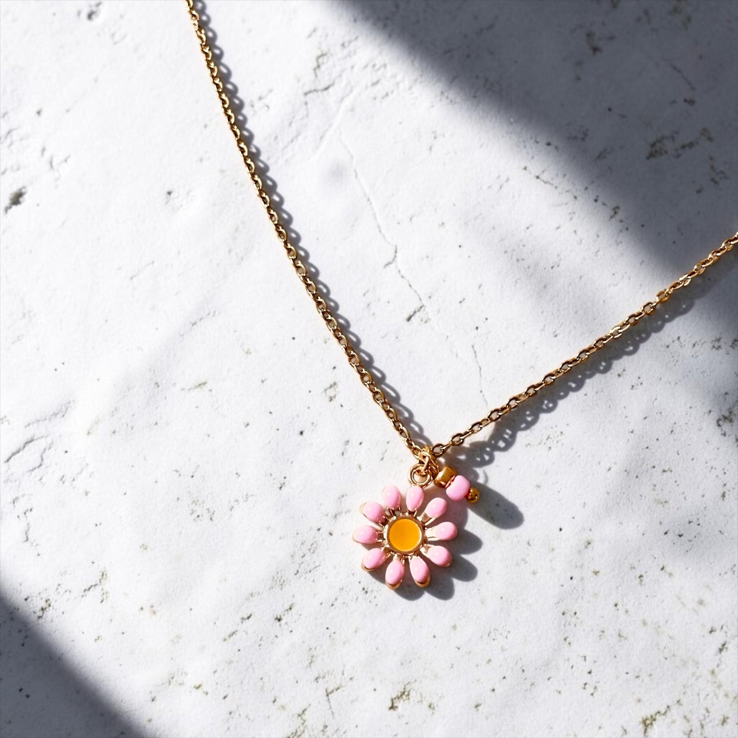 Pinke Gänseblümchen Kette