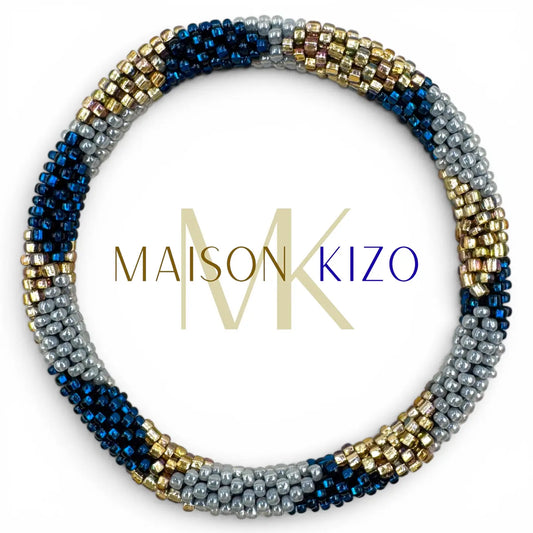 Glasperlenarmband in Blau, Hellblau und Gold – handgefertigt in Nepal, Maison KIZO Herbstkollektion 2026