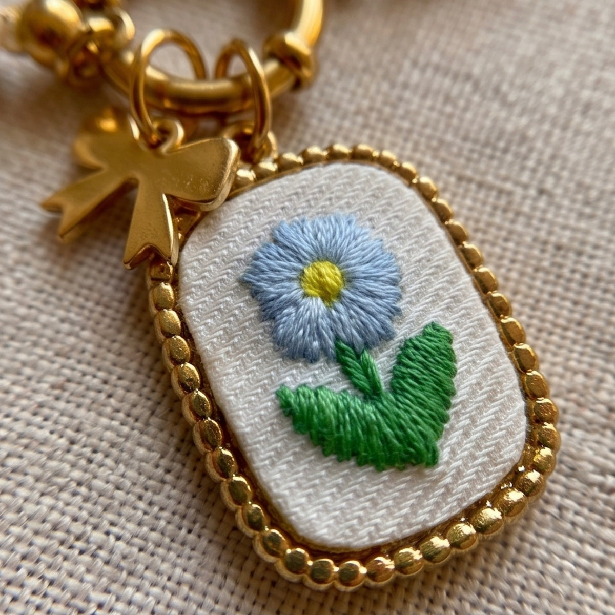 Dirndl Perlenkette „Vergissmeinnicht“