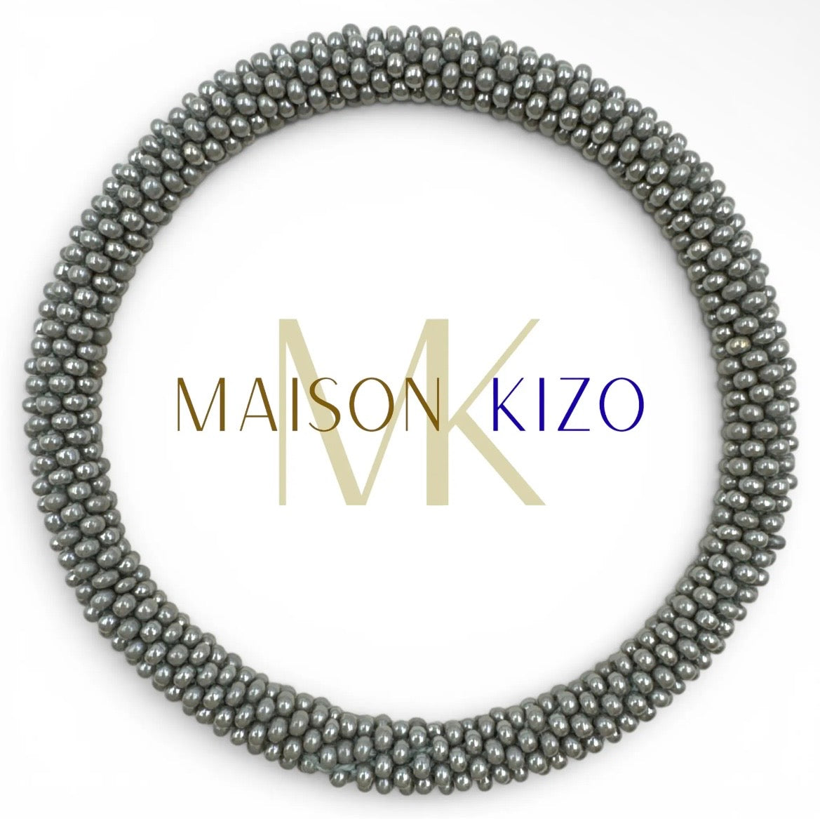 Graues Glasperlenarmband aus Nepal von Maison KIZO, dezent glänzend, ohne Verschluss