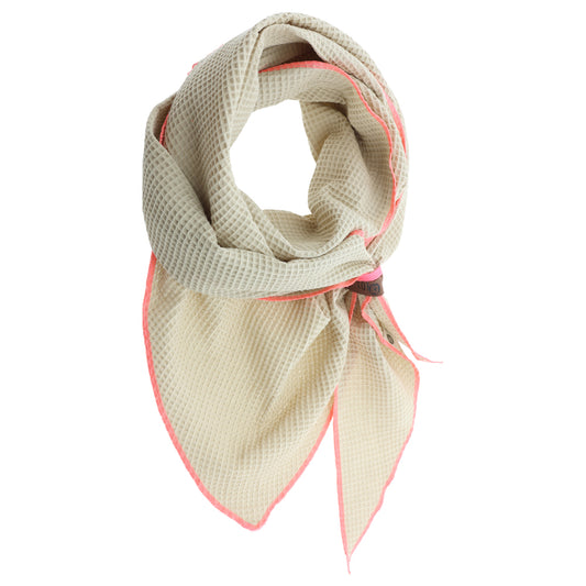 Dreiecks Tuch aus 100% Baumwolle Waffelmuster. In der Farbe ecru/rosa