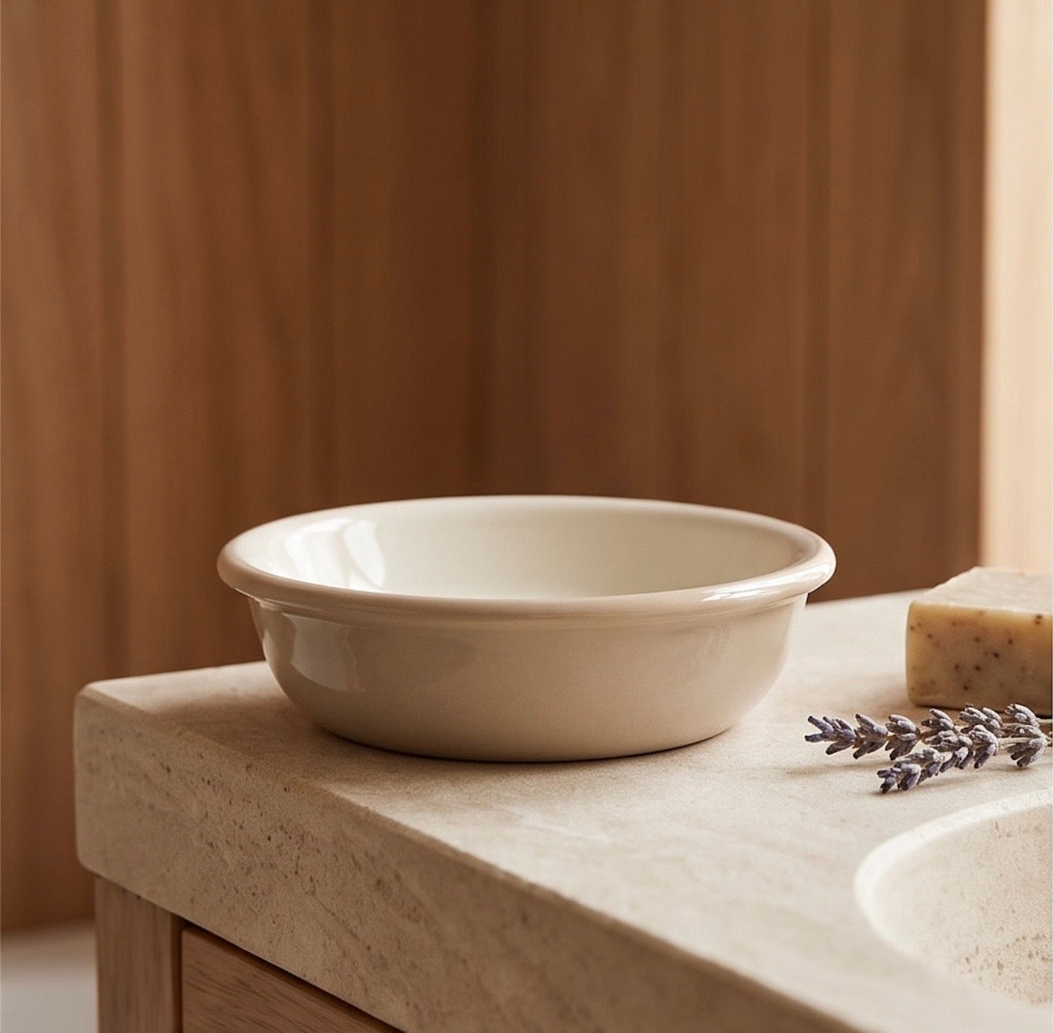 Emaille-Seifenschale Beige-Weiß mit Ablauflöchern in rund