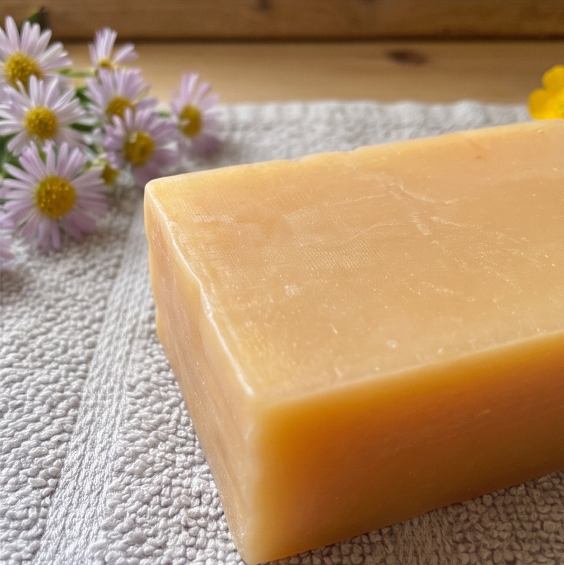 Naturseife Lemongrass, 100g – natürliche Hautpflege mit Sheabutter und Olivenöl