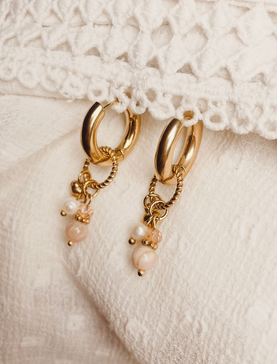 Nude Farbene Statement Creolen